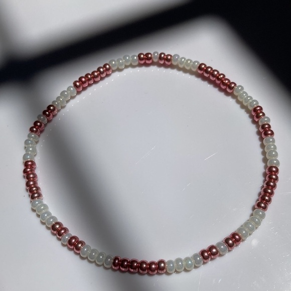 STRETCH Beaded Anklet Pearl and Pink - Picture 3 of 10